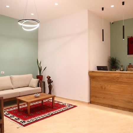 Doko Hotel Radhimë エクステリア 写真