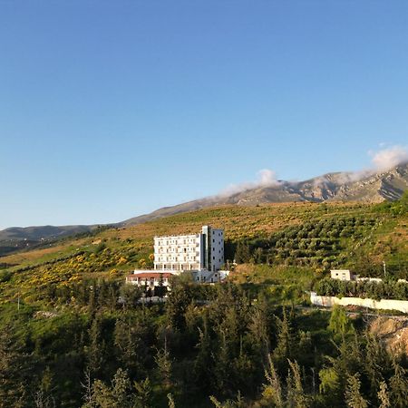 Doko Hotel Radhimë エクステリア 写真