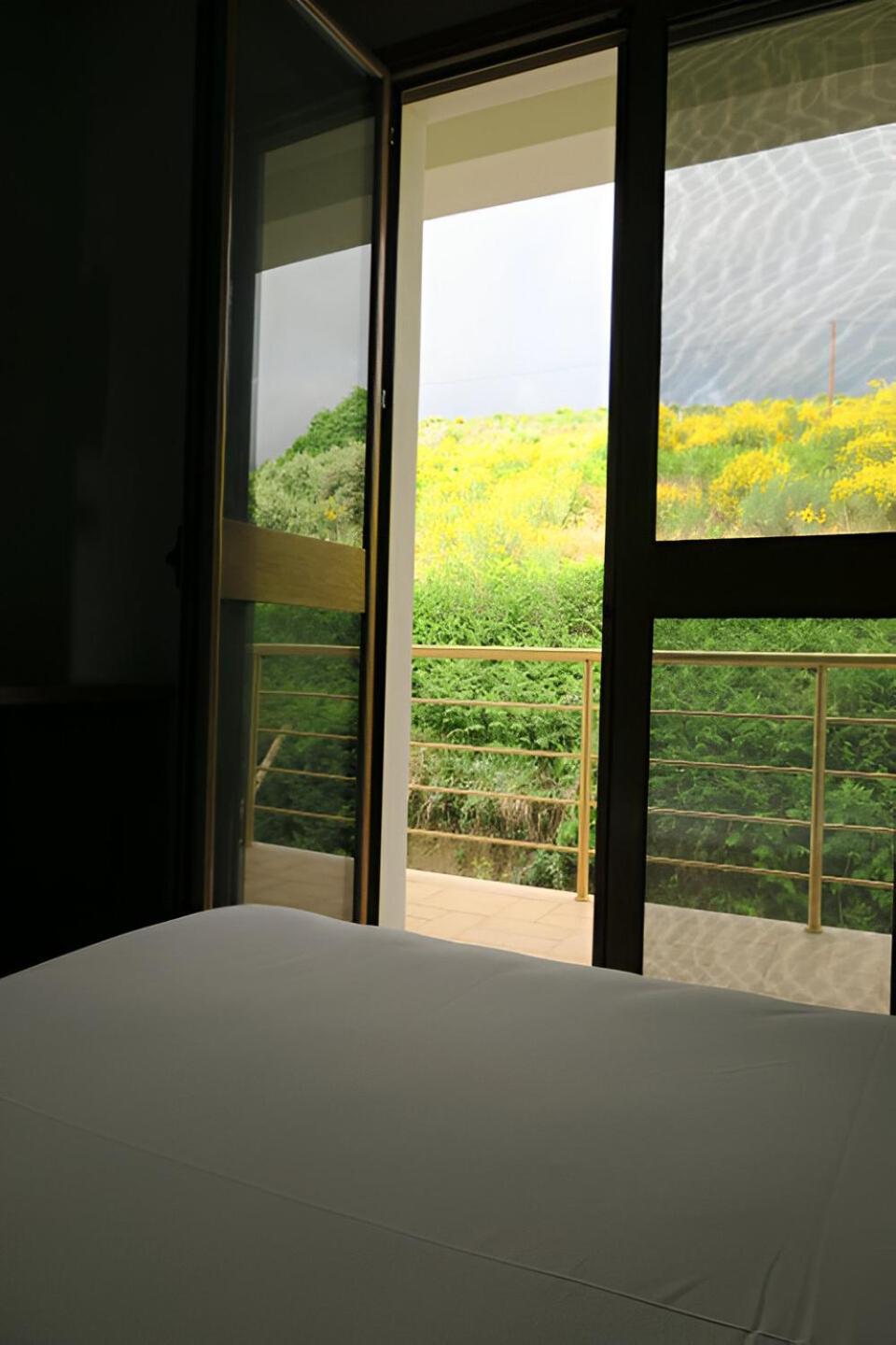 Doko Hotel Radhimë エクステリア 写真